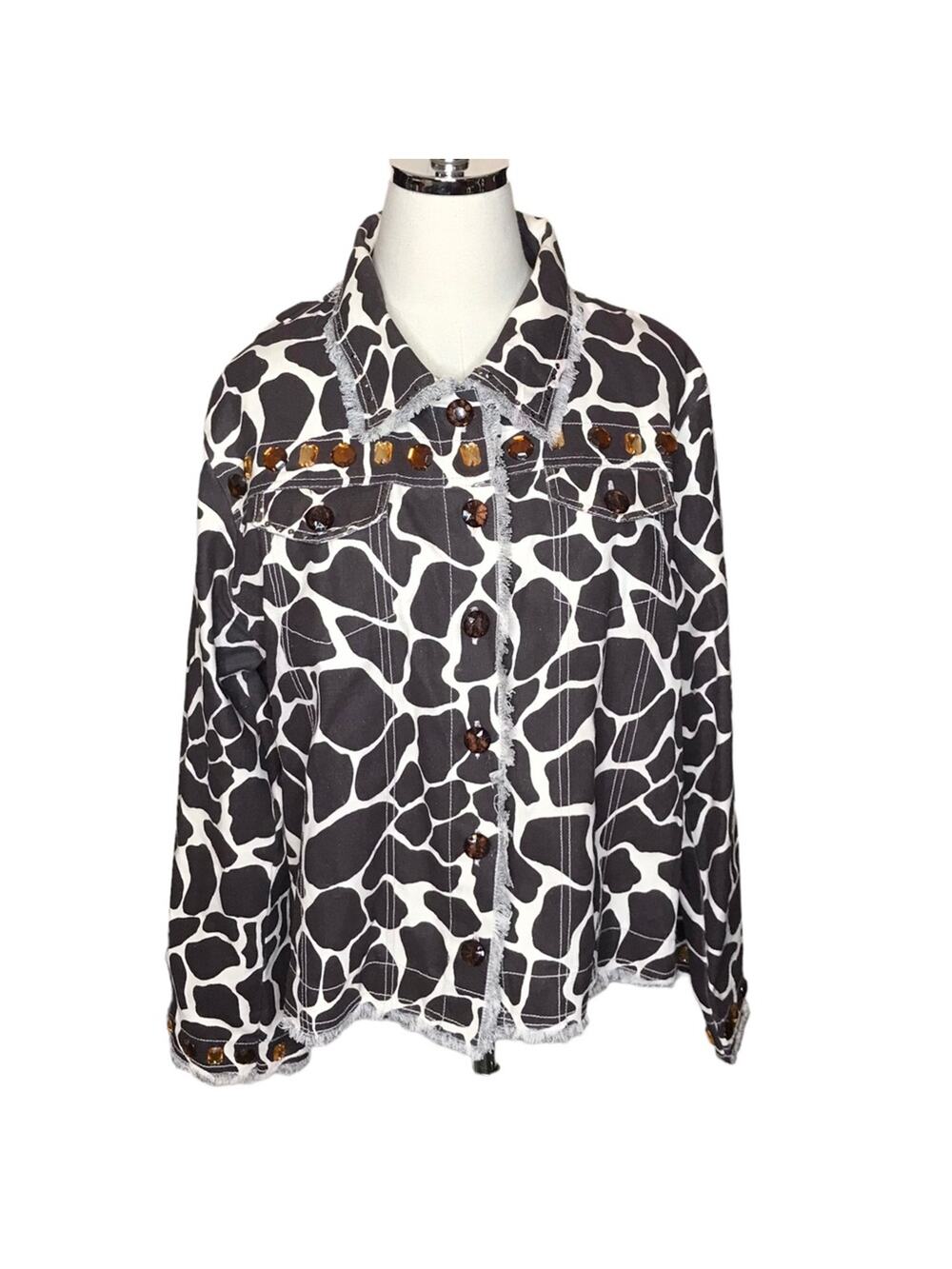 Moka Sport Size XL Giraffe Print Raw Edge Button Front Jacket-Embellished